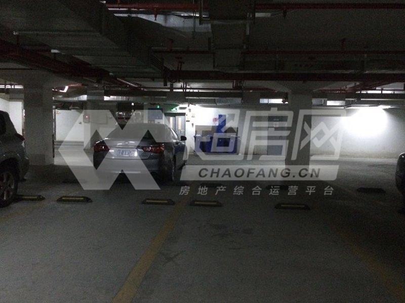 美的御海东郡出租房卧室