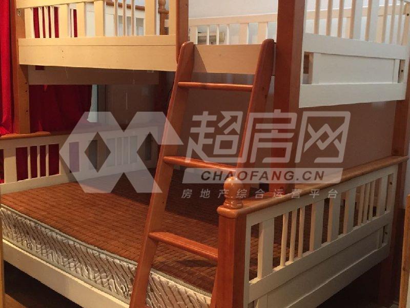 文秀居委会出租房卧室