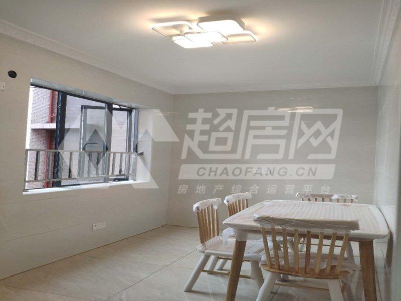 凯蓝滨江出租房客厅