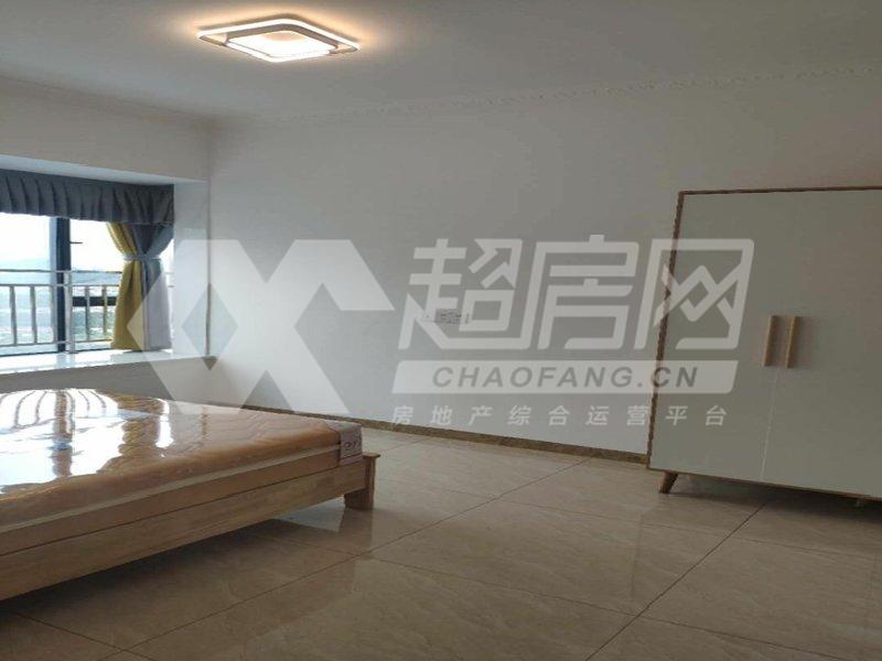 凯蓝滨江出租房卧室