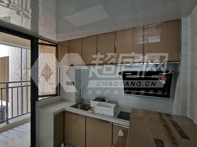 南湖花园出租房书房