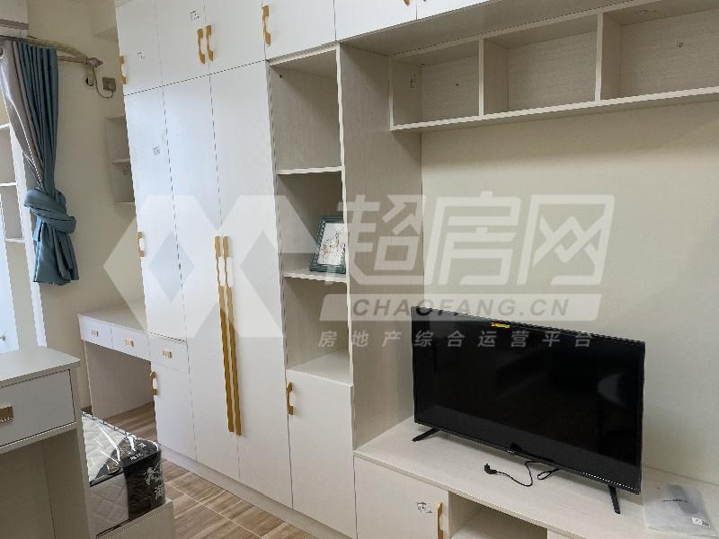 碧桂园银涛苑出租房客厅