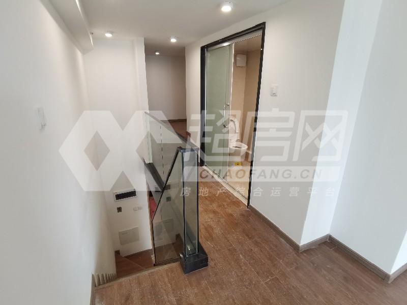 云谷广场（商住楼）出租房书房