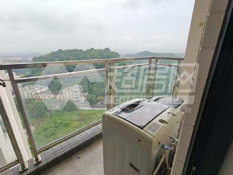 都市经典出租房阳台