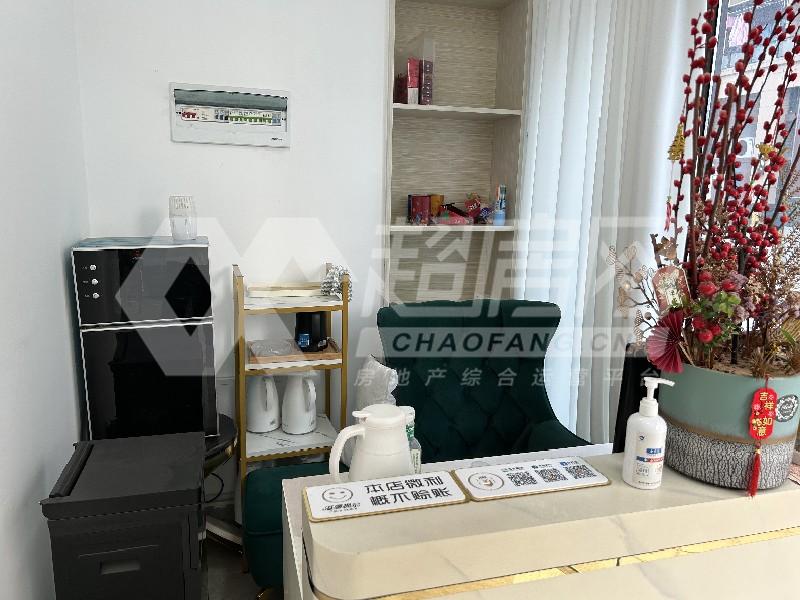 碧桂园云悦公馆出租房客厅
