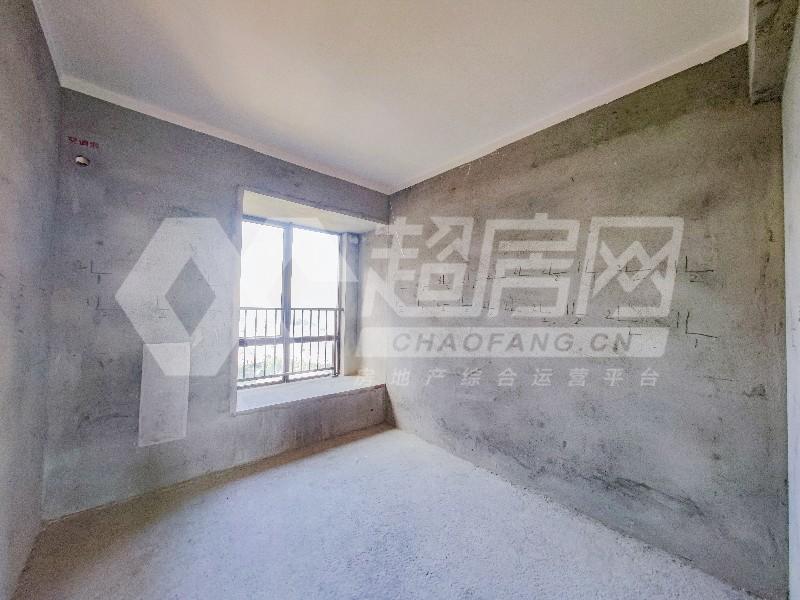 龙湖春江名城出租房卧室