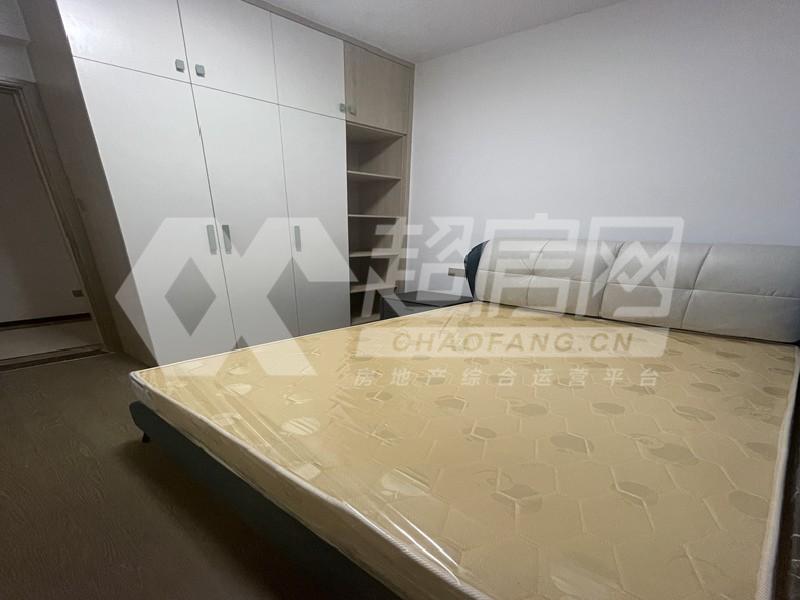 中洲府出租房卧室