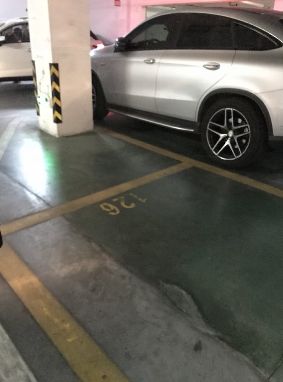 水悦云天出租房客厅