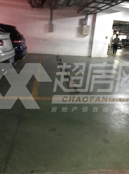 水悦云天出租房卧室