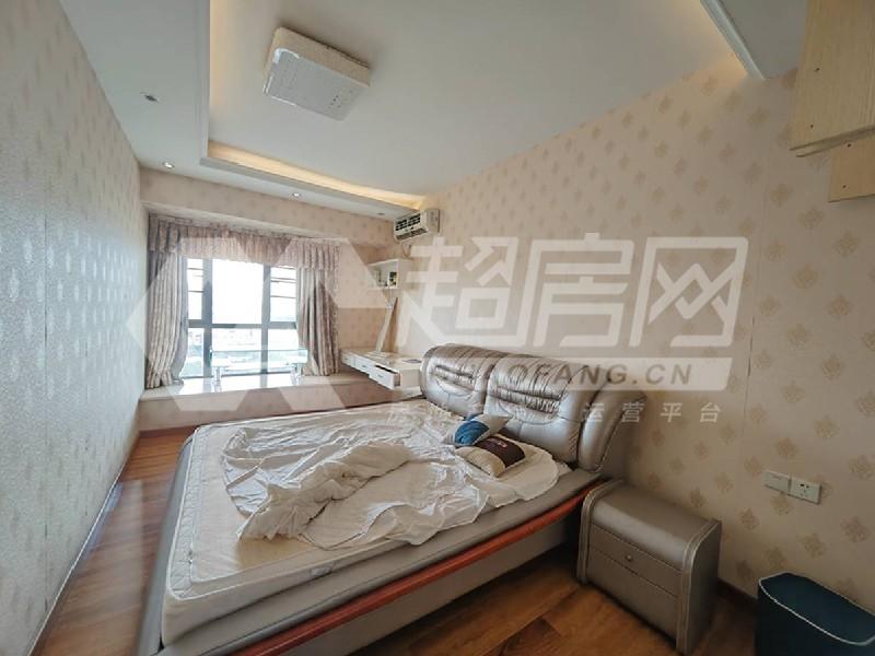 美的御海东郡出租房卧室