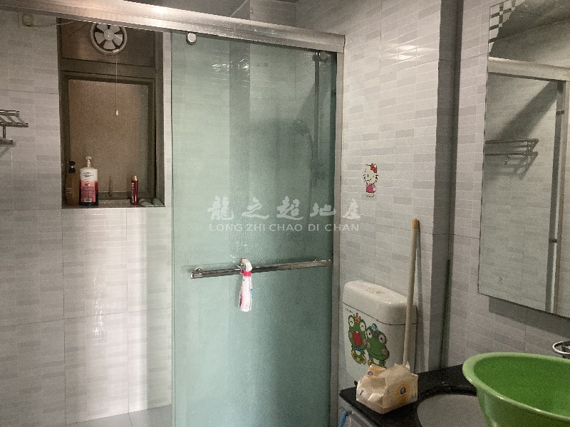 海云堡出租房书房