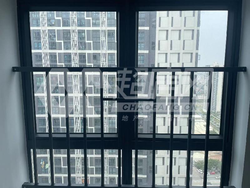 万科星都荟出租房阳台
