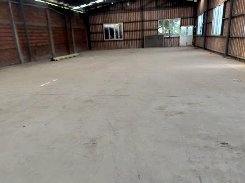 新华居委会出租房卧室