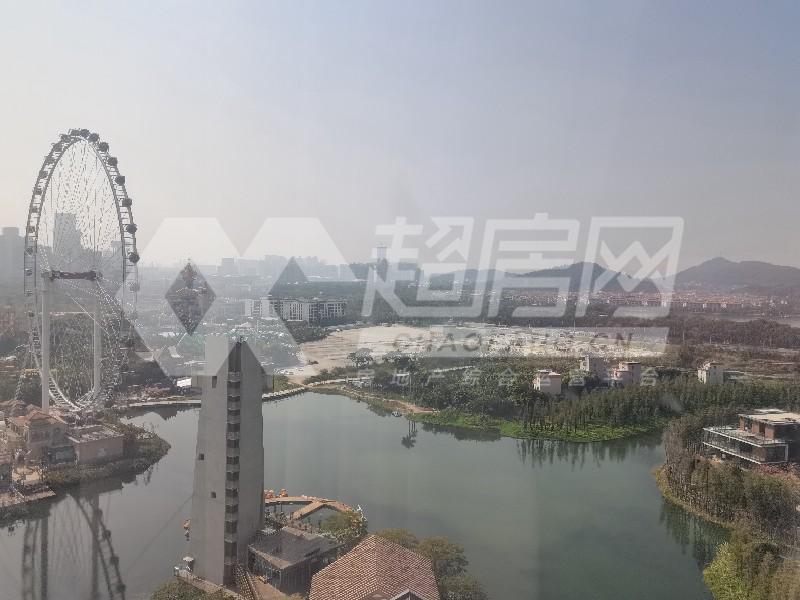 华侨城欢乐海岸广场出租房阳台