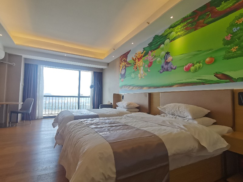 华侨城欢乐海岸广场出租房卧室