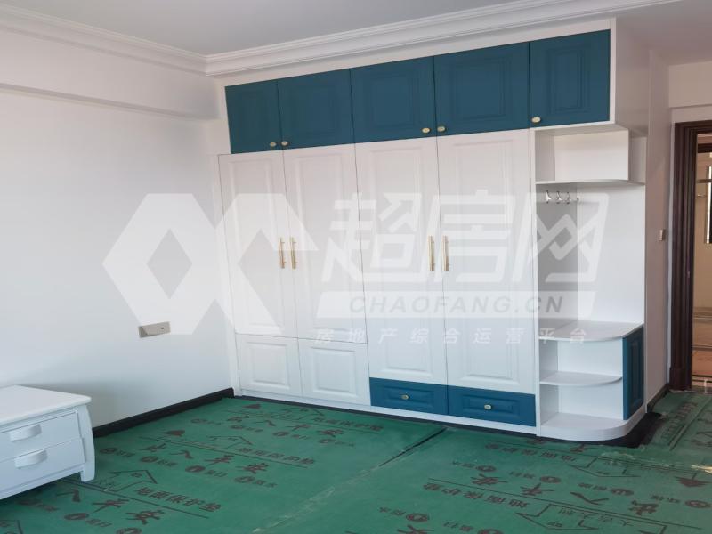 中海雍景熙岸出租房卧室