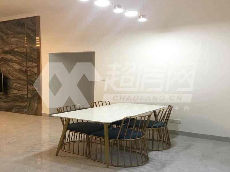 碧云轩出租房客厅