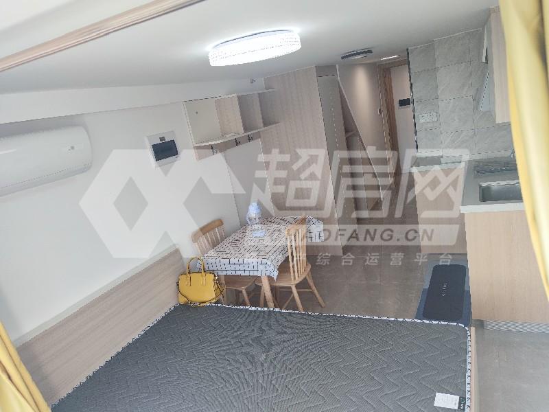 万科星都荟出租房客厅