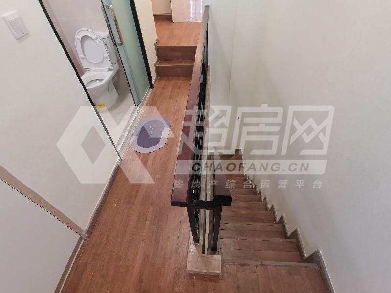 云谷广场（商住楼）出租房卧室