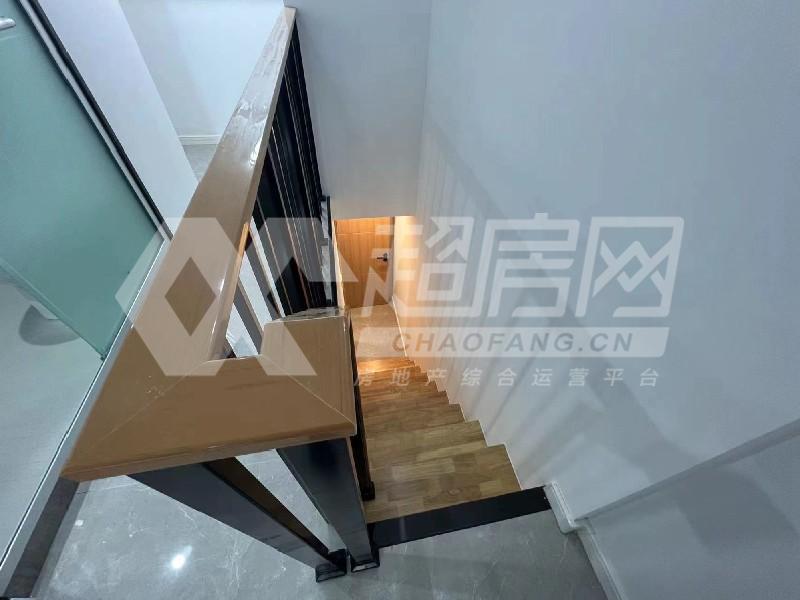 万科星都荟出租房卧室