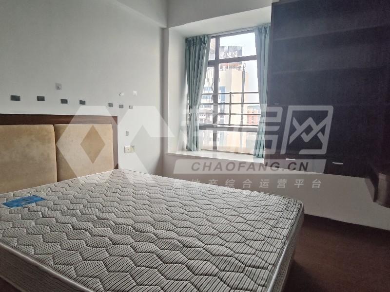 都汇豪庭出租房卧室