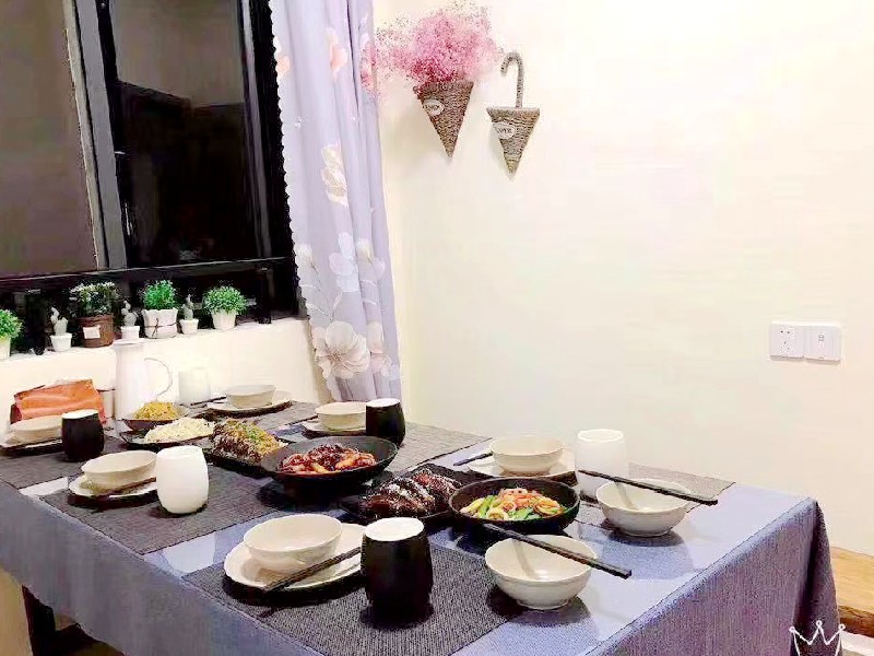 碧桂园华府出租房卧室
