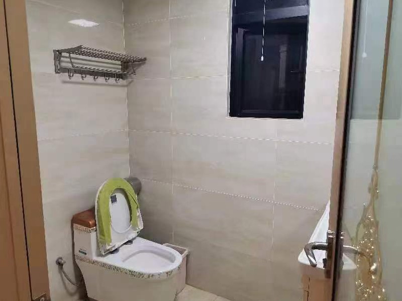西山上筑出租房厨房及卫生间