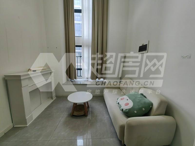 万科星都荟出租房客厅