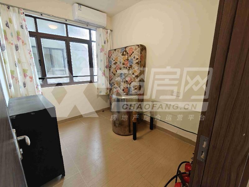 碧桂园比邻苑出租房卧室