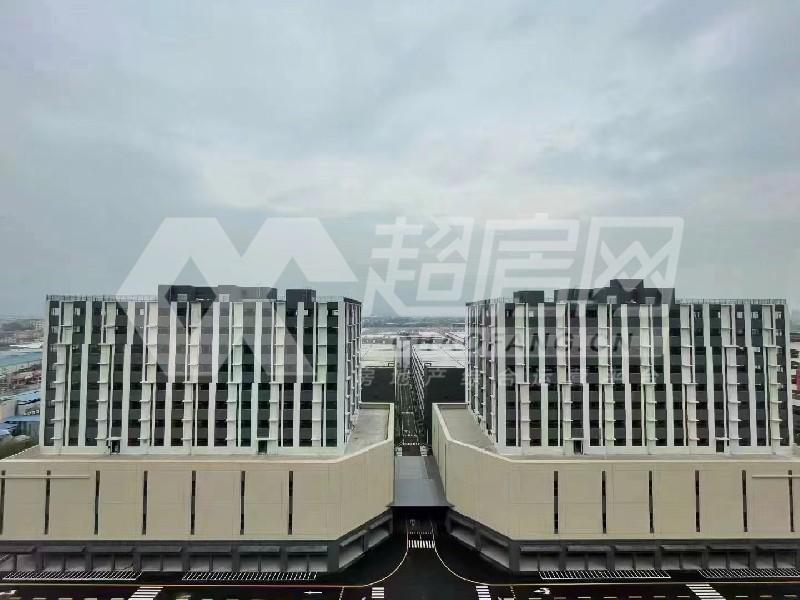 上华智能制造产业园出租房客厅