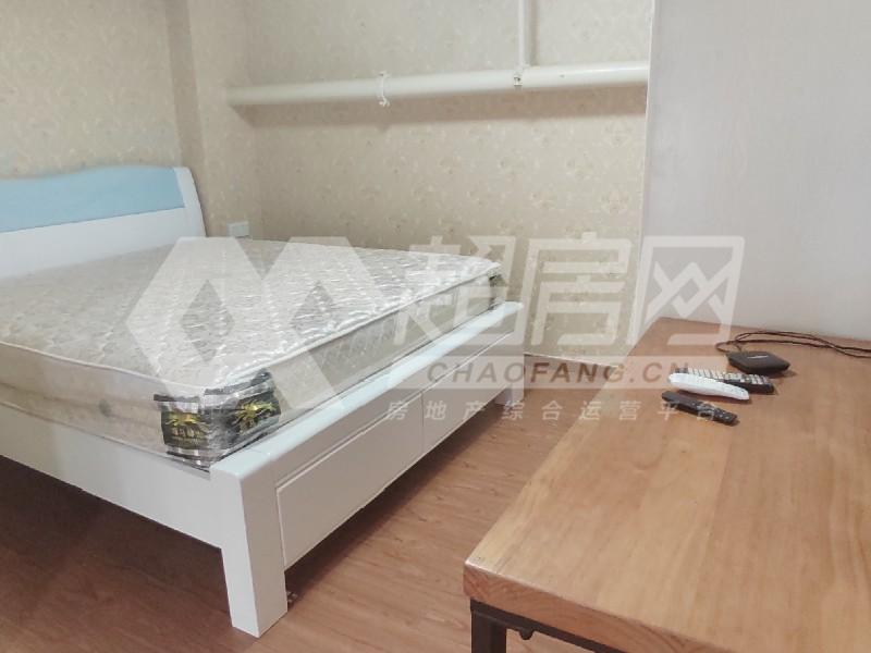 乐汇公馆出租房卧室