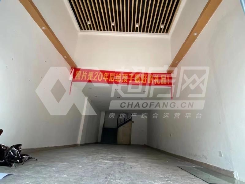 美的时代城出租房客厅