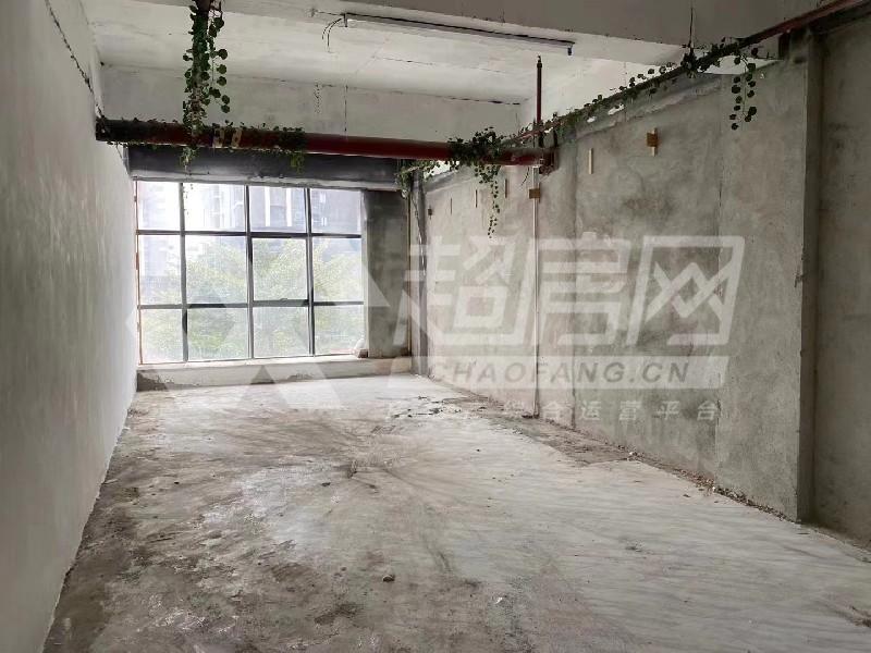 美的时代城出租房卧室