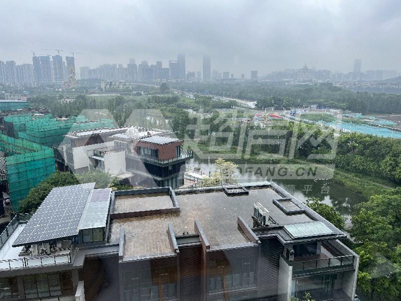 华侨城蓝楹湾公馆出租房阳台