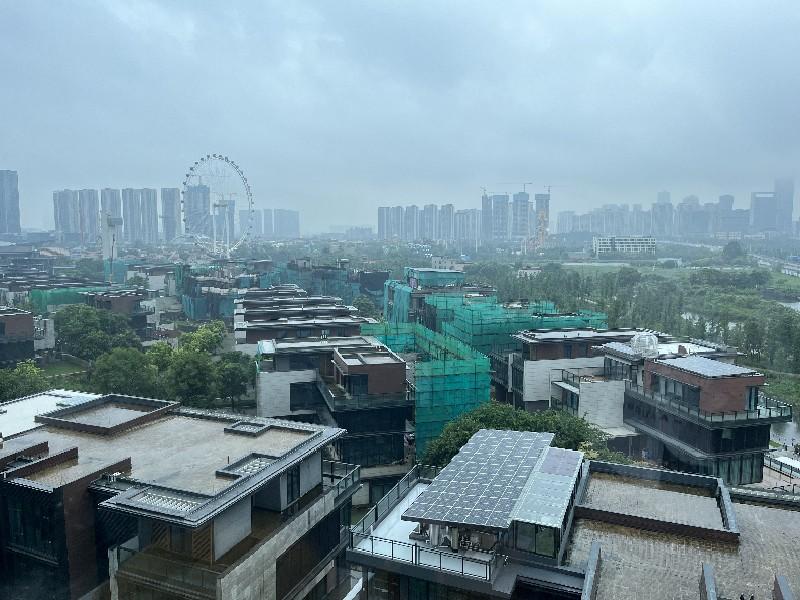 华侨城蓝楹湾公馆出租房阳台