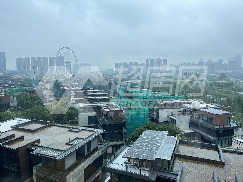 华侨城蓝楹湾公馆出租房阳台