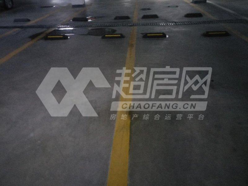 万科缤纷西园出租房客厅