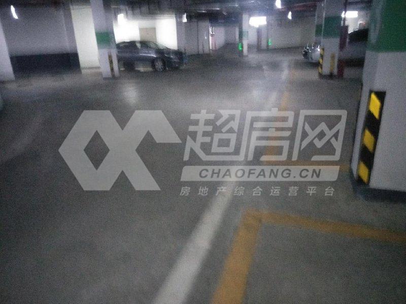 万科缤纷西园出租房卧室