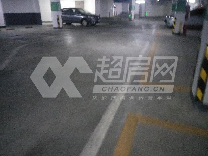 万科缤纷西园出租房卧室