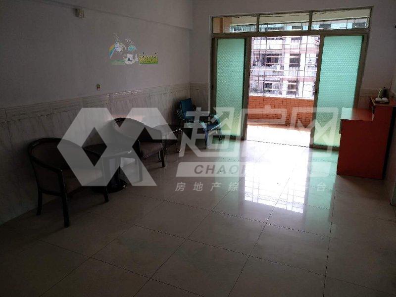 明阳楼出租房客厅