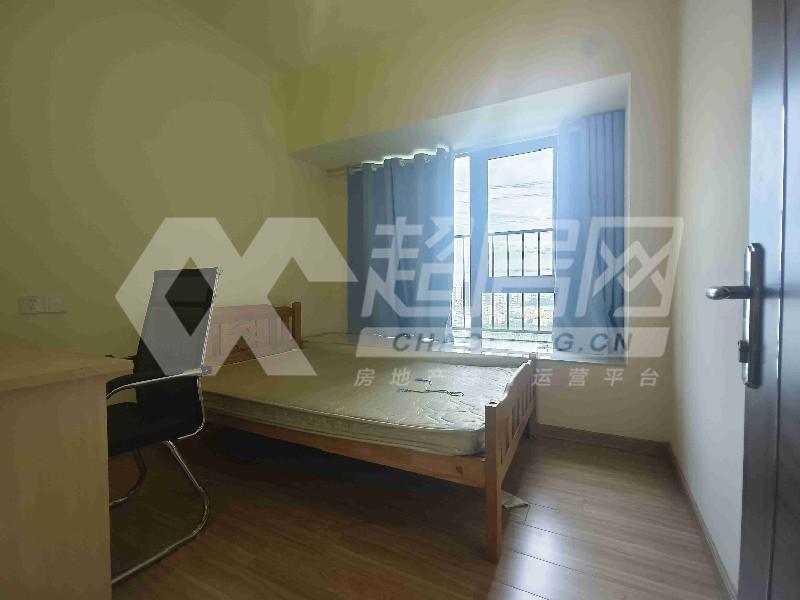 碧桂园凤怡苑出租房卧室