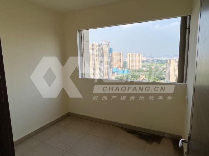碧桂园凤怡苑出租房卧室