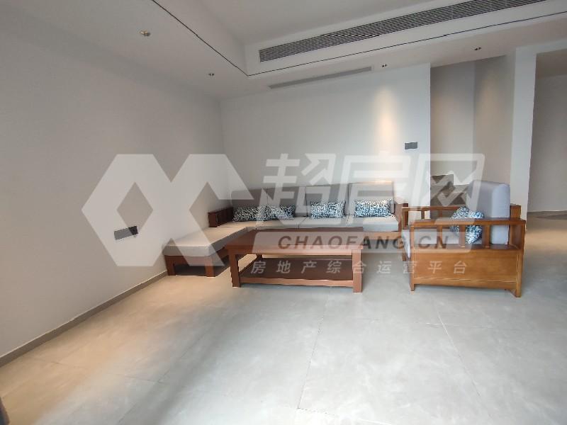 凤语潮鸣苑出租房客厅