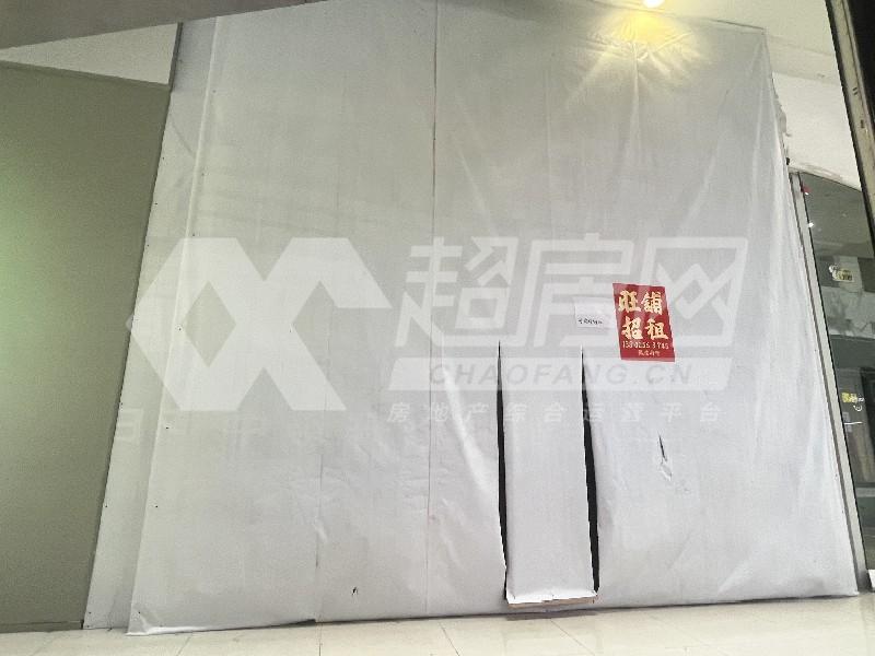嘉信城市广场出租房卧室