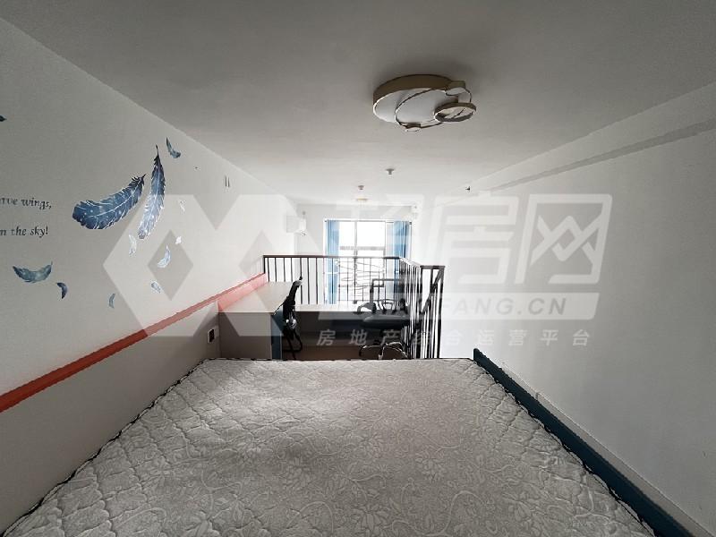 万科星都荟出租房卧室