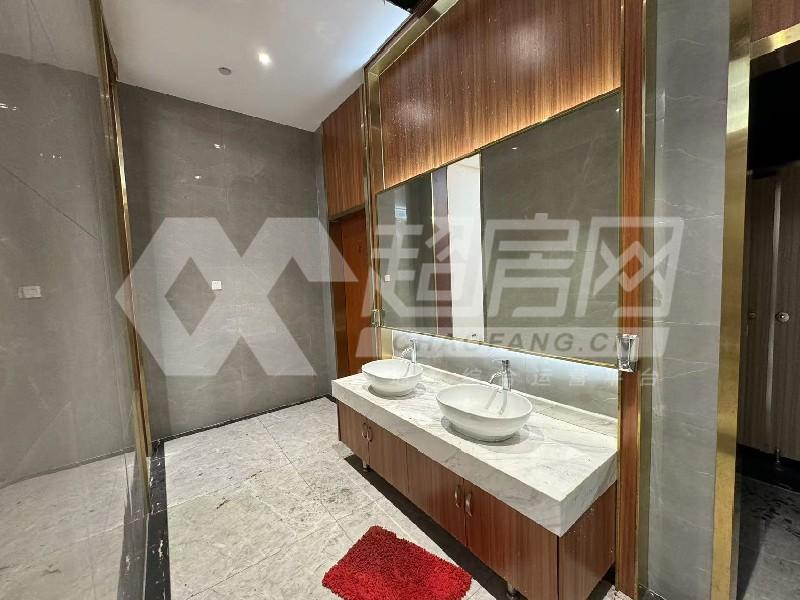 星豪湾出租房客厅