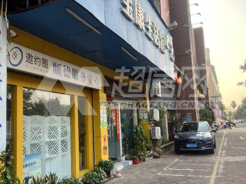 勒水名筑出租房客厅