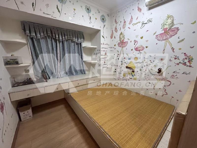 伦教保利中央公园出租房卧室