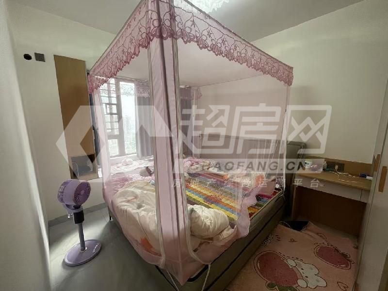 金科城出租房卧室