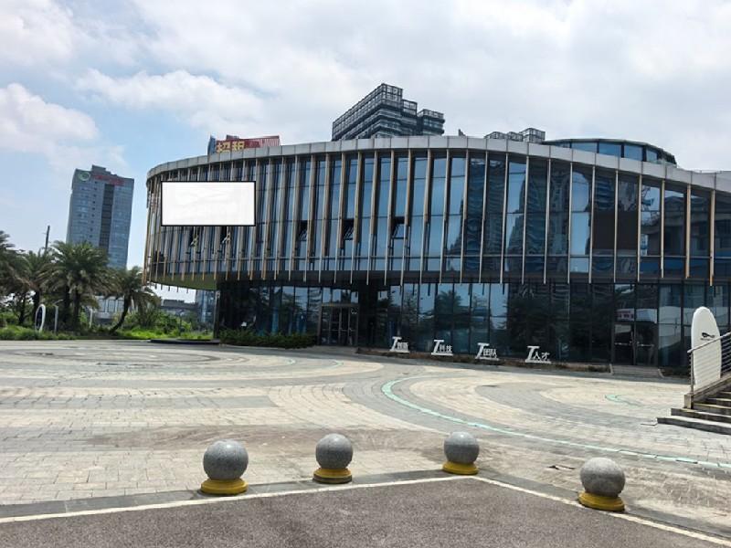 车创智谷广场出租房客厅